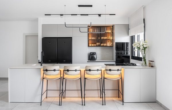 50  גוונים של אפור: מטבחים אפורים בסגנון ישראלי – נורדי