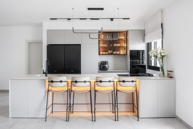 50  גוונים של אפור: מטבחים אפורים בסגנון ישראלי – נורדי